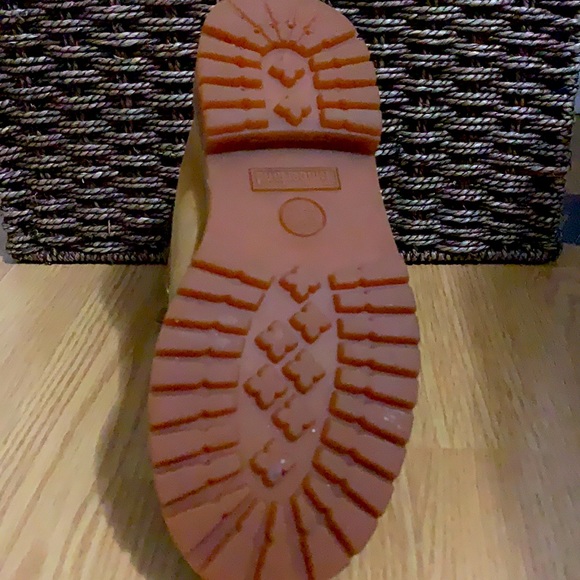 Timberlands - Picture 2 of 3